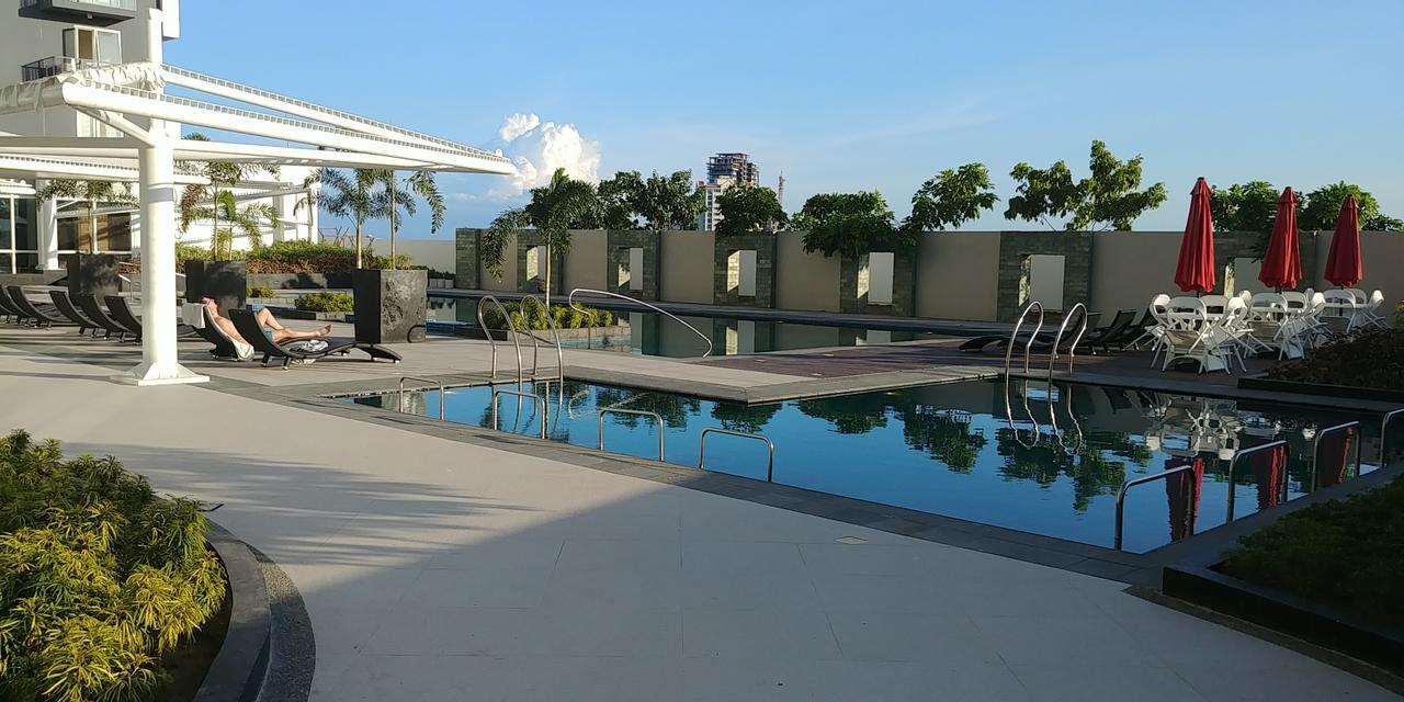 Mactan Newtown Seaview At One Pacific Residence Lapu-Lapu City Exterior photo